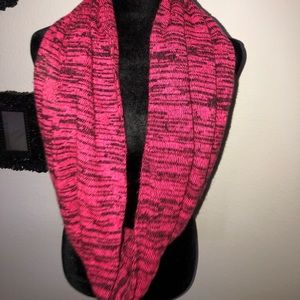 Pink and black scarf 🧣
